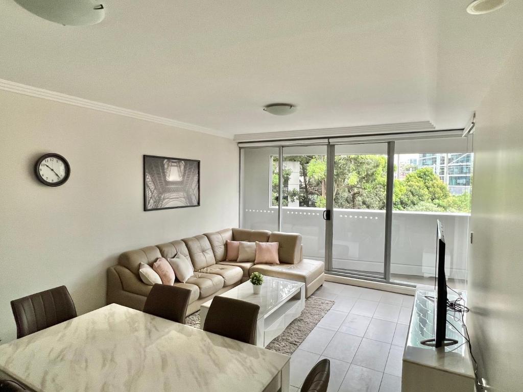 Charming One-Bed Apt in the Heart of Parramatta